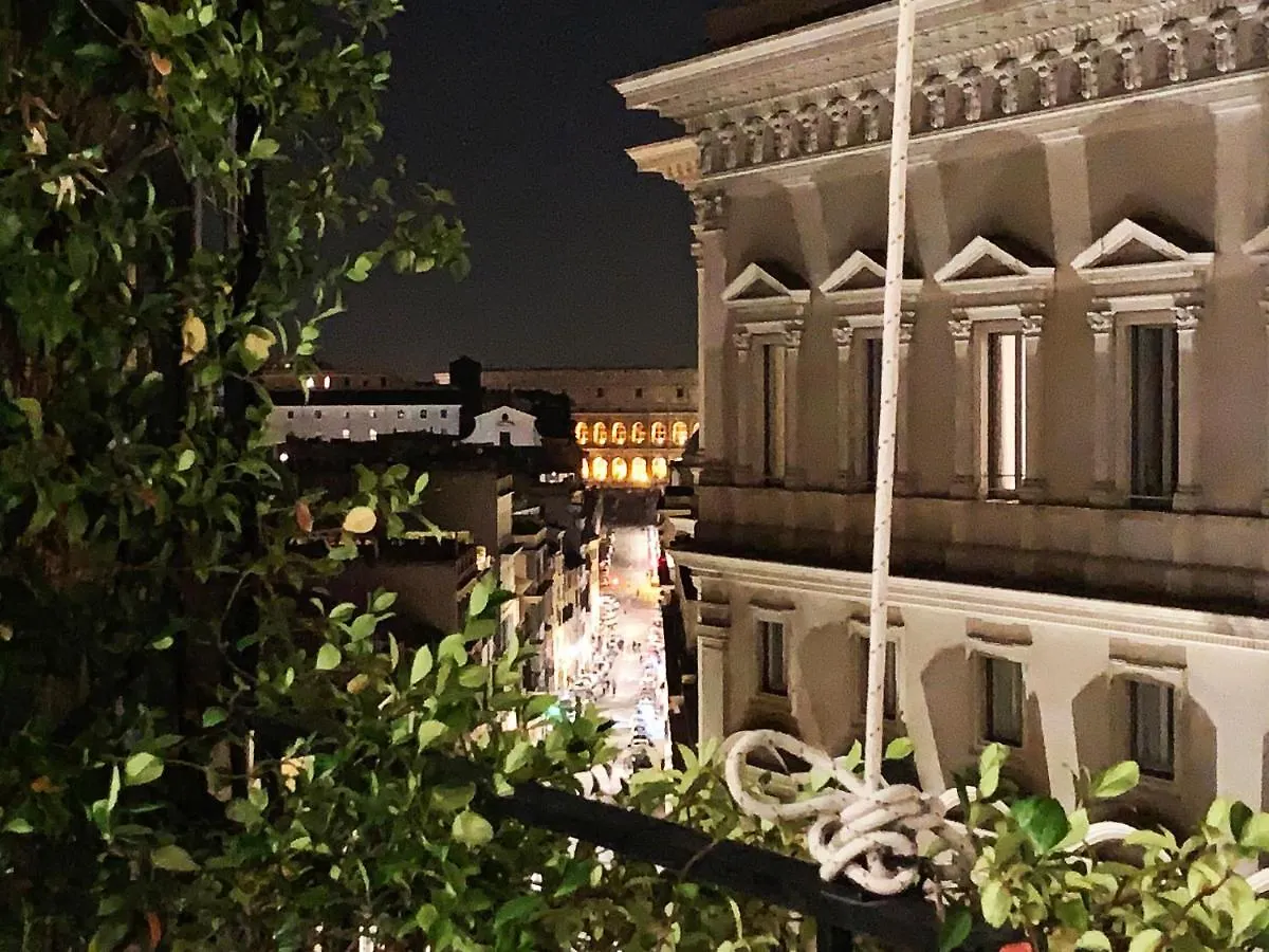 Apartment Casa Terrazza Colosseo Rome Italy