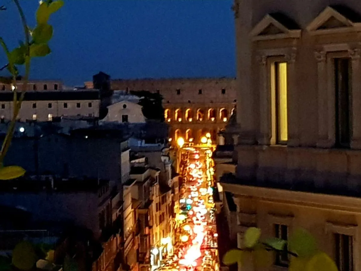 Casa Terrazza Colosseo Rome